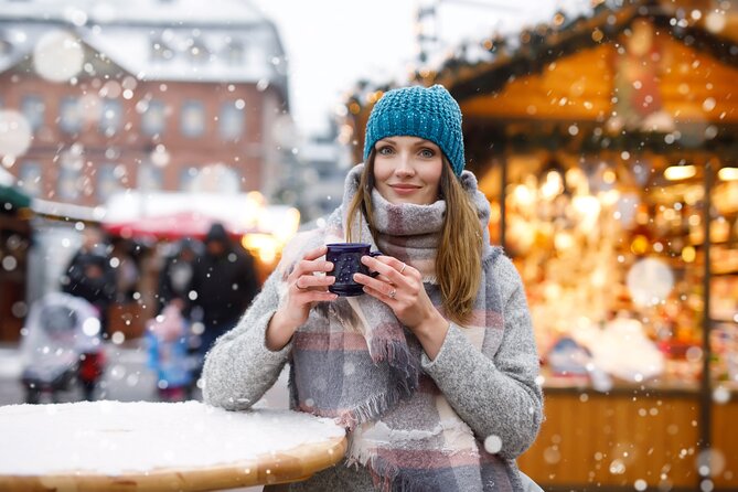 Private Christmas Walking Tour of Frankfurt with Bethmännchen - Zeil turns a shopping street into a winter route