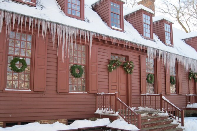 Private Colonial Williamsburg Christmas Holiday Decorations Walking Tour - Following Duke of Gloucester Street