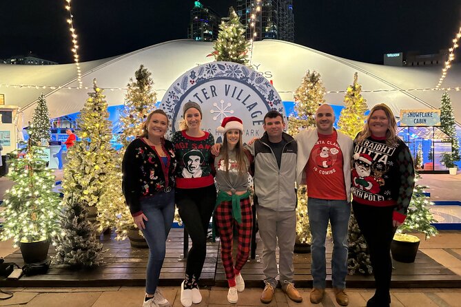 Private Tour to Christmas Winter Village, Bayshore and Hyde Park - Water Street’s Season Spectacular