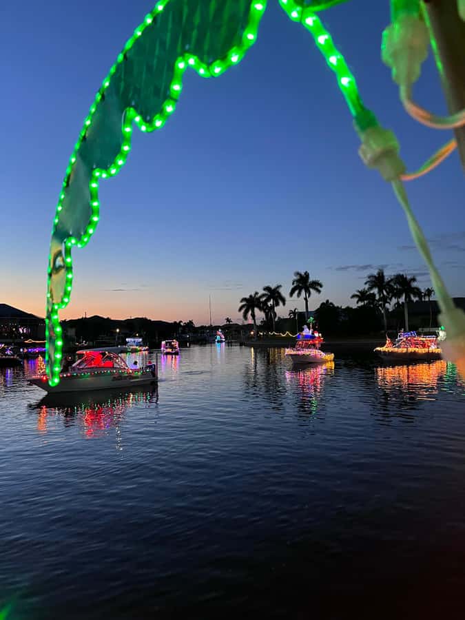 Punta Gorda: Holiday Lights Tiki Boat Cruise - A holiday cruise built around Punta Gorda’s canals