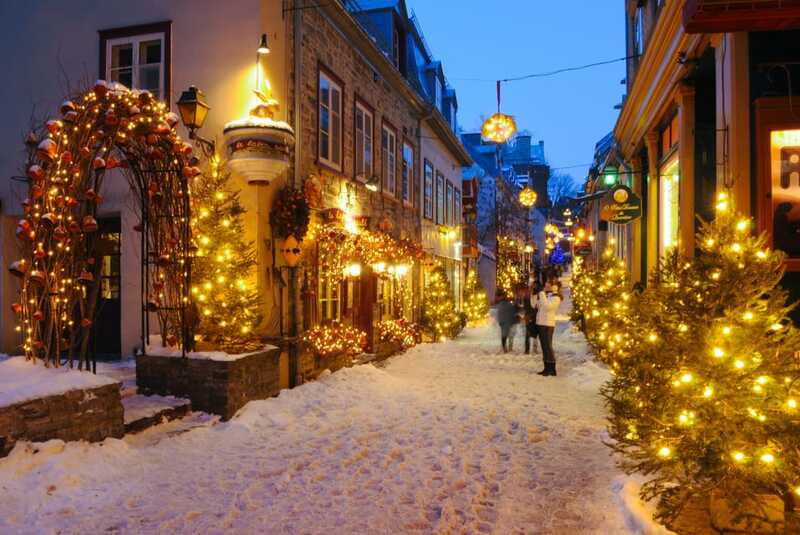 Quebec City: Christmas Magic Walking Tour in Old Quebec - Descending toward Place Royale