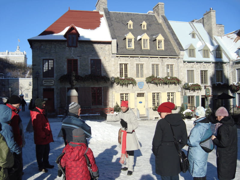 Quebec City: Christmas Magic Walking Tour in Old Quebec - What $28 buys you