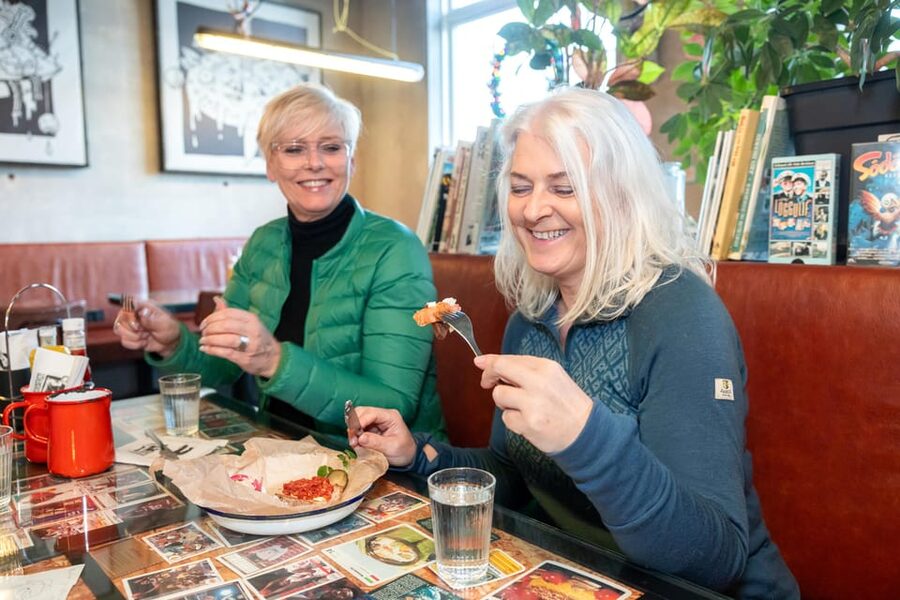 Reykjavik: Christmas Food Tour with Tastings and Drinks - Hamborgarhrygg, paté, gravlax, and herring