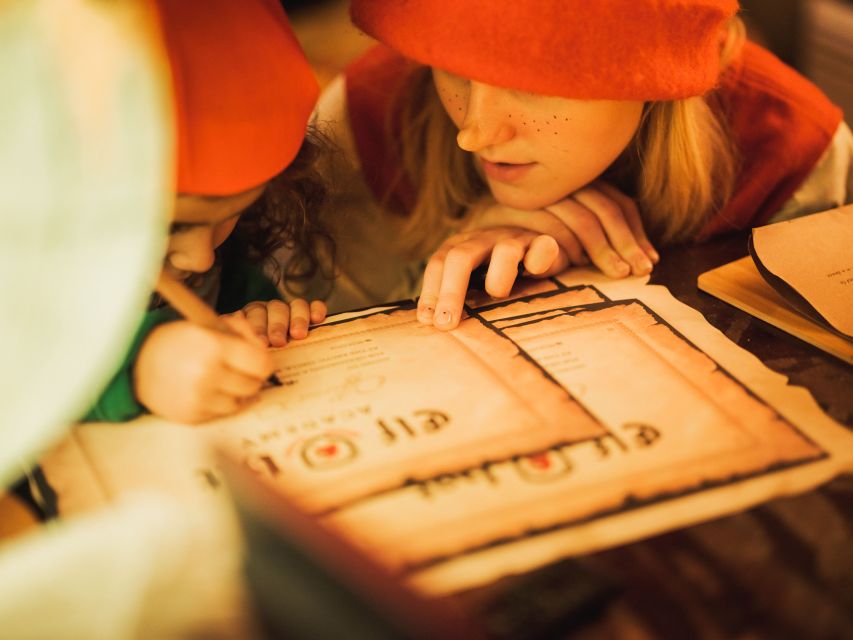 Rovaniemi: Elf Hat Academy in Santa's Village - Who will enjoy Elf Hat Academy most