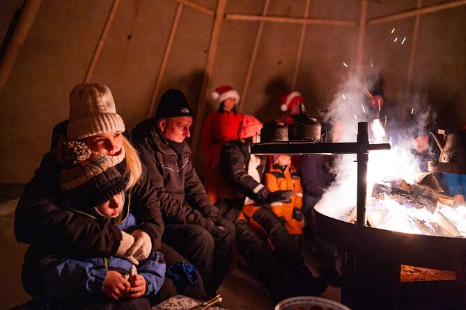 Rovaniemi: Meet Santa Claus & Northern Lights Experience - Who will enjoy this most?