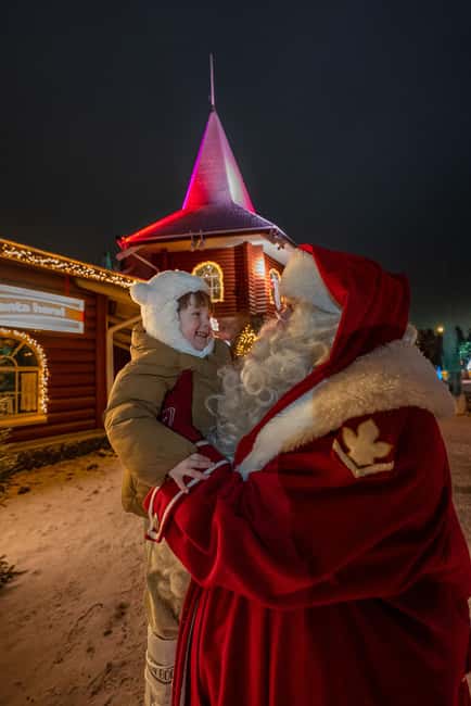 Rovaniemi: Santa Claus Village, Husky & Reindeer Tour - Santa Claus Village and the Arctic Circle