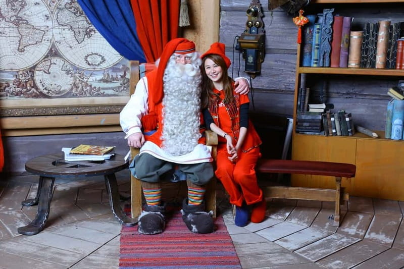 Rovaniemi: Santa Claus Village & Santa Park in One Day - A Christmas day built around two very different stops