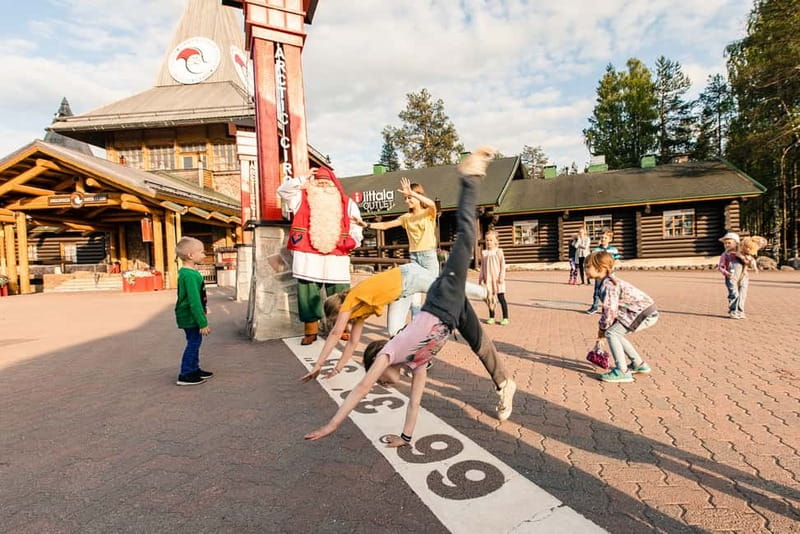 Rovaniemi: Santa Claus Village & Santa Park in One Day - Who should book this experience