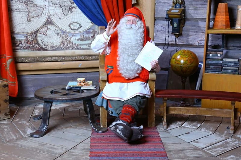 Rovaniemi: Santa Claus Village & Santa Park in One Day - Meeting Santa at his office