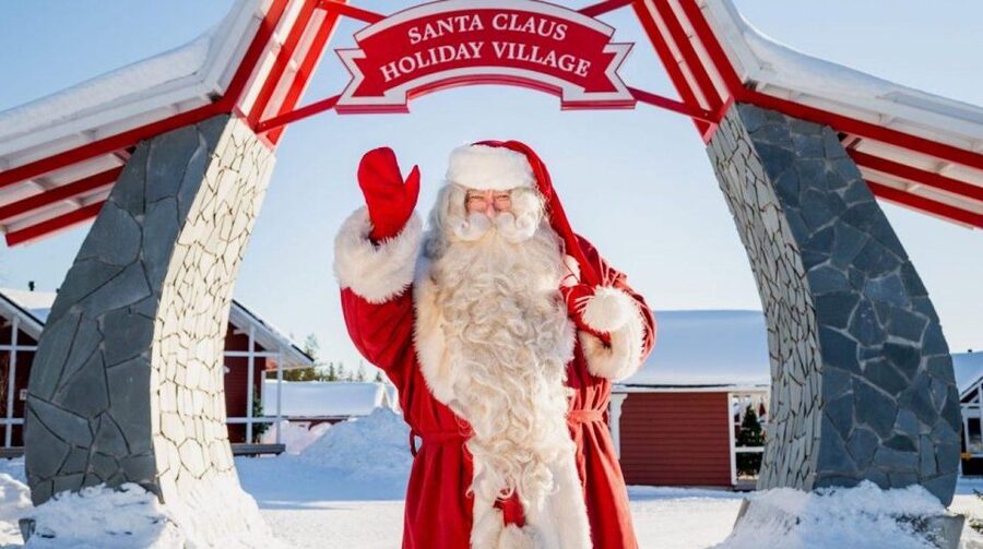Rovaniemi: Santa Claus Village Tour Huskies & Reindeer Visit - Santa’s post office adds a personal touch