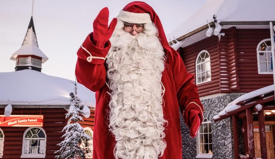 Rovaniemi: Tour to Santa Claus Village with Hotel pick up - Meeting Santa Claus in his office