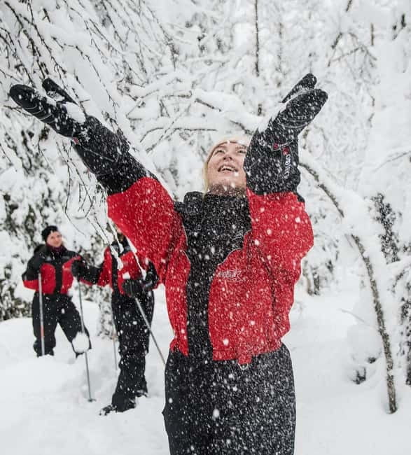 Ruka:Daytime winter wonderland hike - Following the snow-covered forest trails