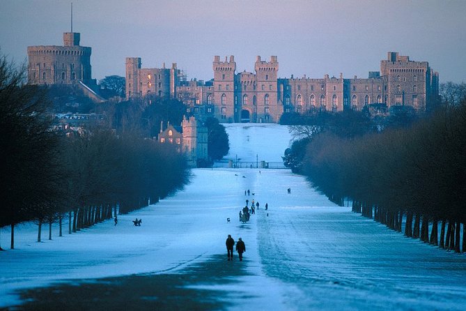 Salisbury, Stonehenge, Bath and Windsor with Christmas Lunch - Why this Christmas Day tour makes sense