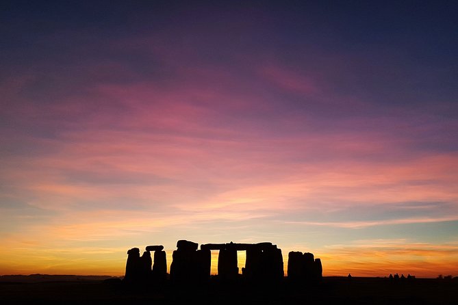 Salisbury, Stonehenge, Bath and Windsor with Christmas Lunch - Bath in one hour