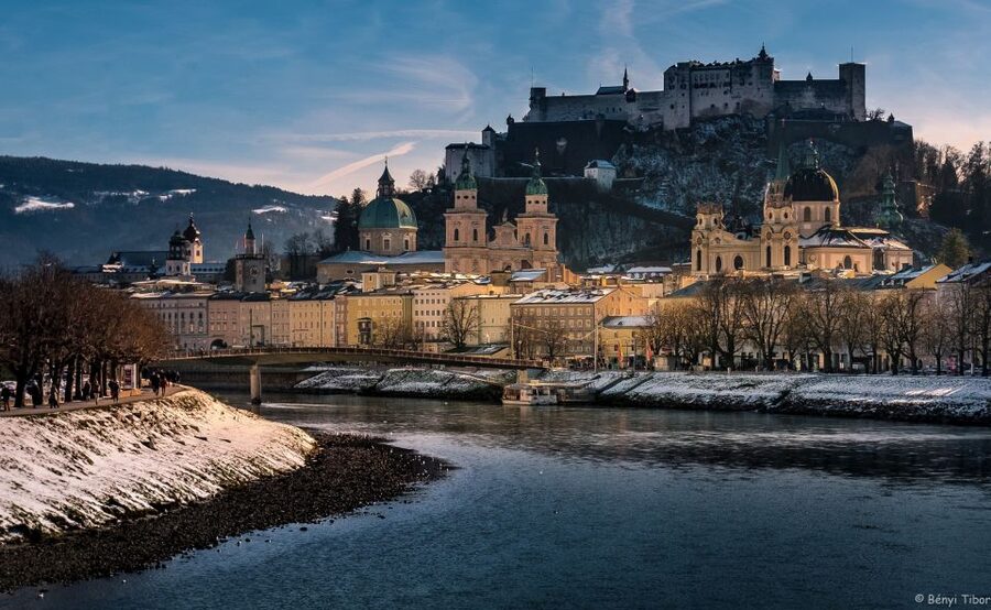 Salzburg: Christmas/Advent Concert & Dinner - Who will enjoy this evening most?