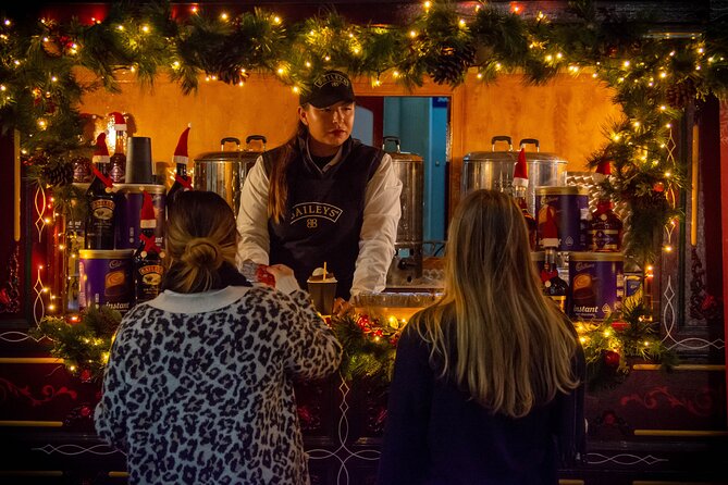 San Marino’s Starlit Stroll: A Christmas Walking Tour - Christmas market treats and what is included