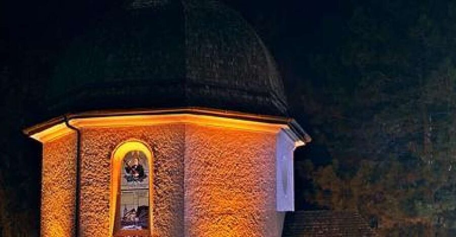 Silent Night Oberndorf Christmas Eve Tour from Salzburg - Key points to know before booking