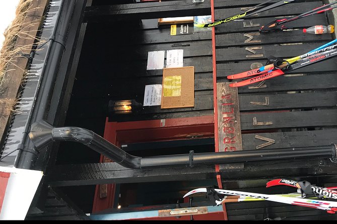 Skiing in winter wonderland - Timing, meeting point, and booking value