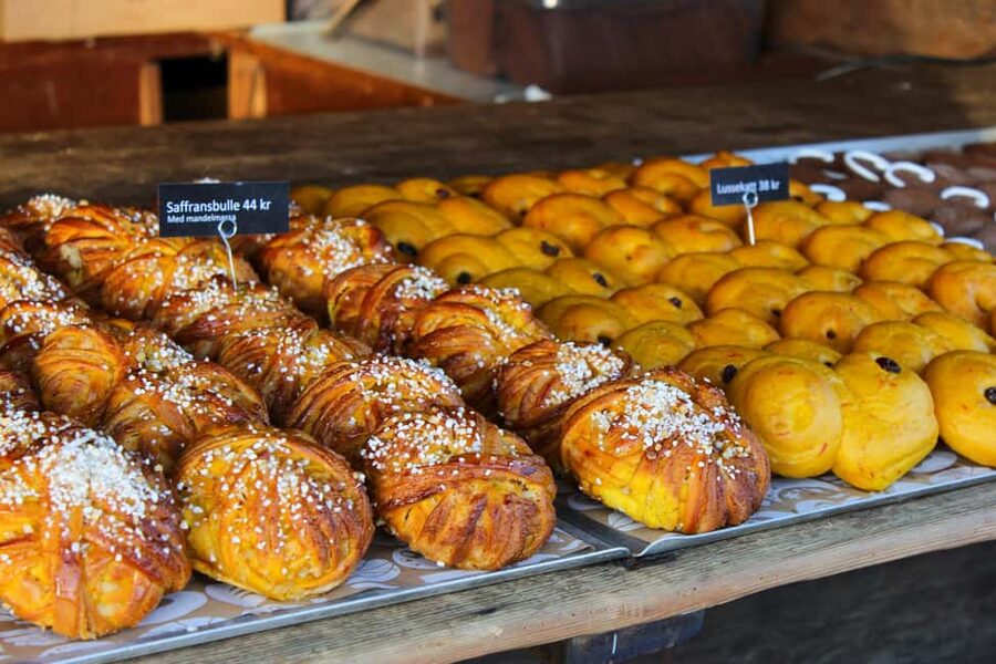 Stockholm: Christmas Traditions & Food Small Group Tour - A Christmas walk with more character than shopping