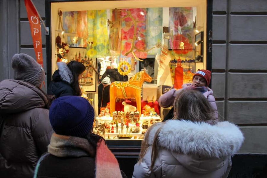 Stockholm: Christmas Traditions & Food Small Group Tour - Tasting a Swedish Christmas table on the street