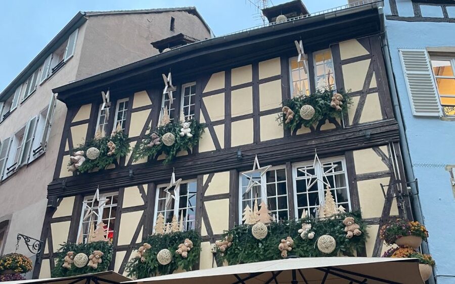 Strasbourg: Christmas Markets Walking Tour with Mulled Wine - The guide adds the meaning behind the decorations