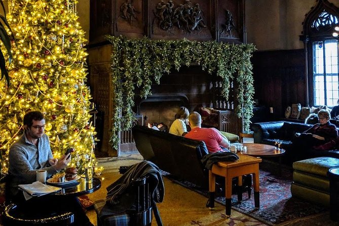 The Christmas Tree Crawl Experience Chicago at the Holidays - A Christmas walk through Chicago’s downtown core