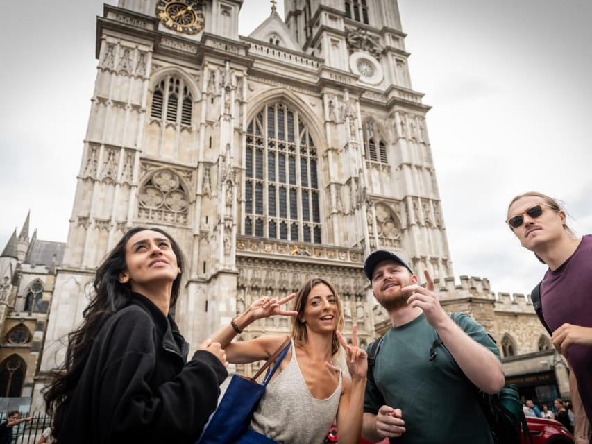 Top London Sights Tour - Christmas Day Special! - Buckingham Palace and The Mall