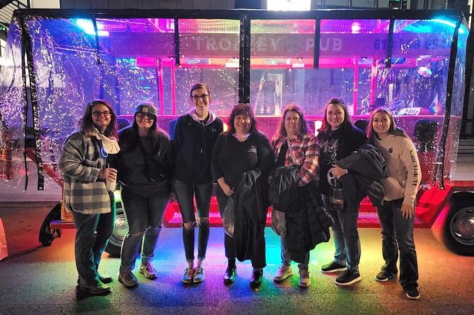 Trolley Pub Holiday Lights Tour in Columbus - Cold weather, comfort, and group style