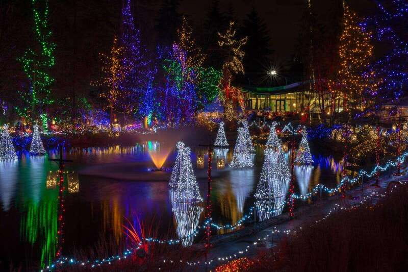 Vancouver Christmas Lights Karaoke Trolley Tour - Lights of Hope at St. Paul’s Hospital
