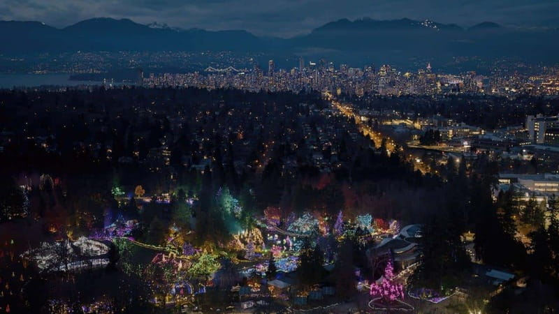 Vancouver Christmas Lights Karaoke Trolley Tour - Starting at Canada Place at 6:30 pm