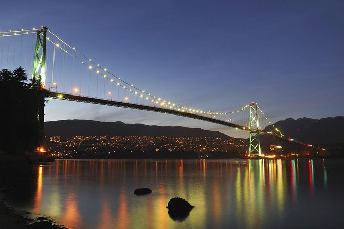 Vancouver Holiday Festive Dinner Cruises - Accessibility and practical restrictions