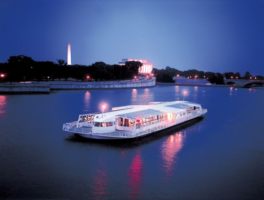 Washington DC: Christmas Eve Gourmet Brunch or Dinner Cruise - A Christmas Eve meal that keeps Washington in view