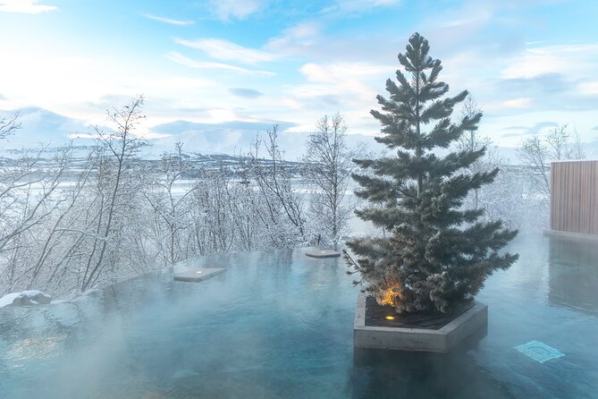 Winter Combo Godafoss Christmas House and The Forest Lagoon - Weather, clothing, and practical comfort