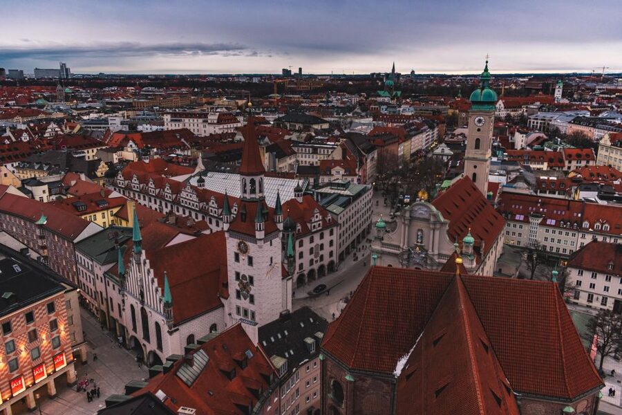 Winter Magic of Innsbruck: Christmas Spirit & Alpine Views - What the private format adds