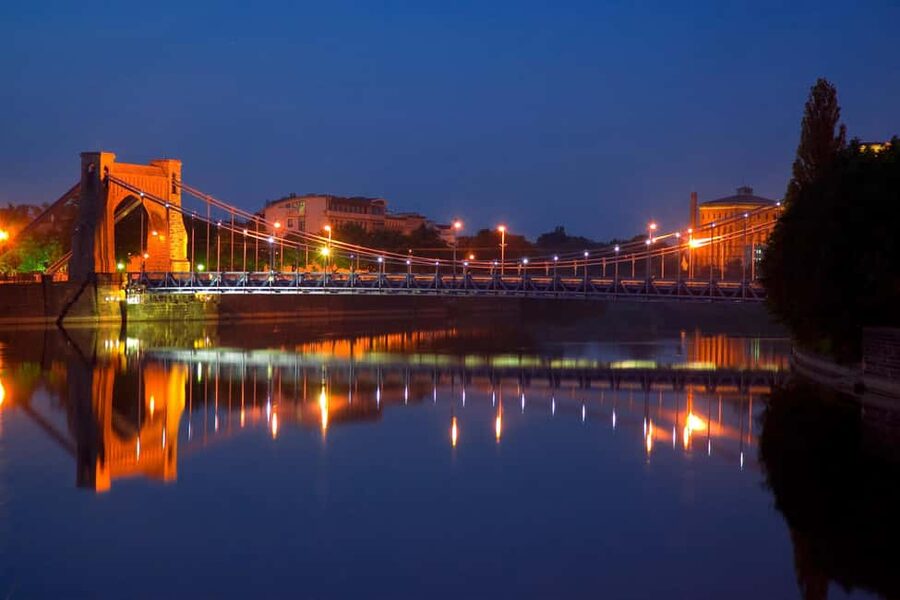 Wroclaw: Ticket for Old Town Christmas Cruise by Heated Ship - Finding the pier near Hala Targowa