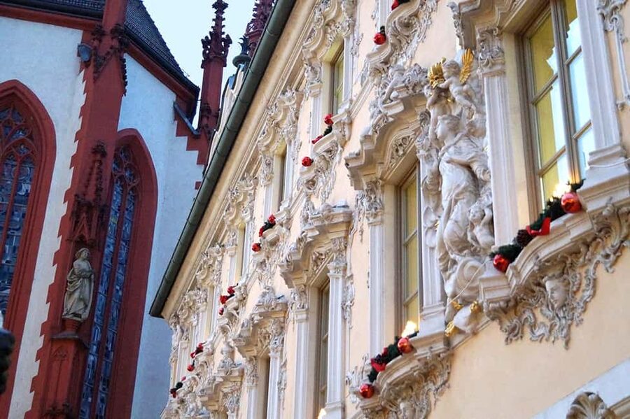Würzburg: Brückenschoppen Winter Edition (guided tour with mulled wine) - Key points to know before booking