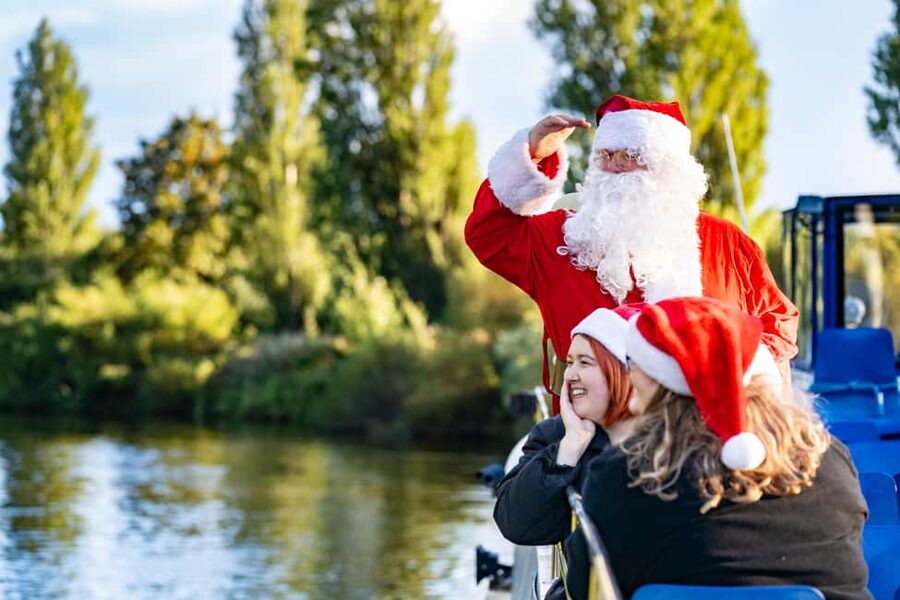York: Festive River Cruise With Mulled Wine & Mince Pie - Seeing York from the River Ouse